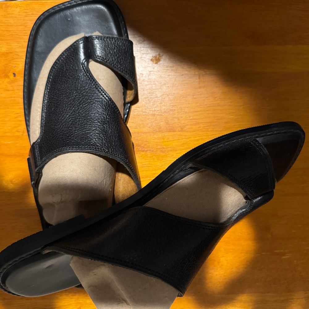 Gucci Black Leather Men's Sandals